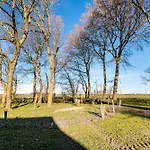Reetdachhof Familie Duehrsen * Norddeich (Dithmarschen)