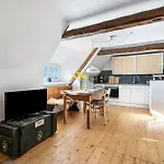 Daire Reetdachhof Familie Duehrsen *