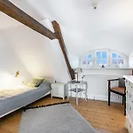 Reetdachhof Familie Duehrsen * Norddeich (Dithmarschen)